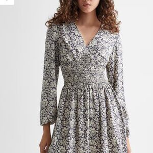 NWT Printed Short Dress Navy Size Small